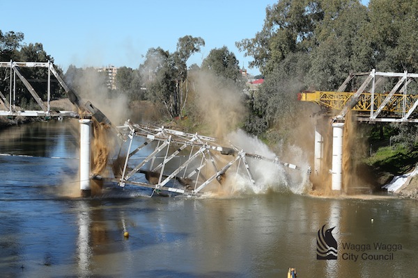 Small Hampden Bridge Demolition 