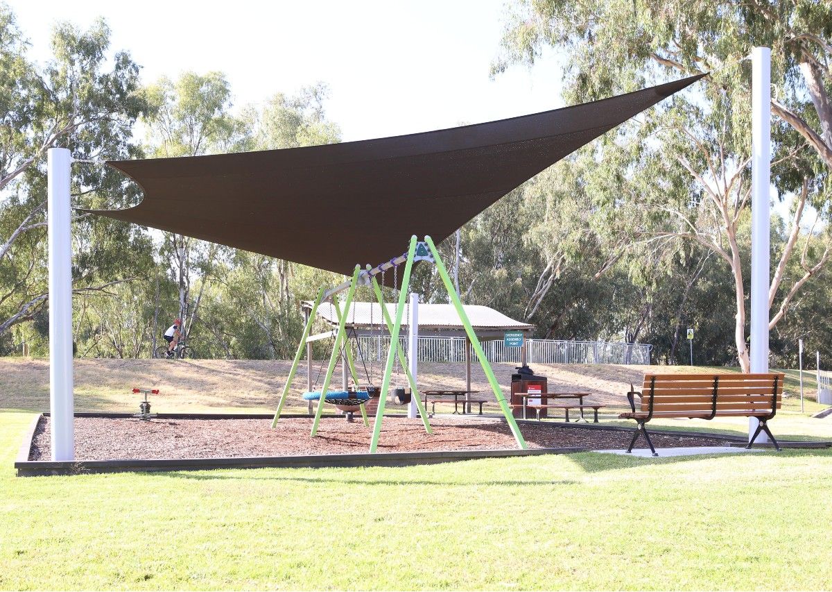 Shadesail over play equipment